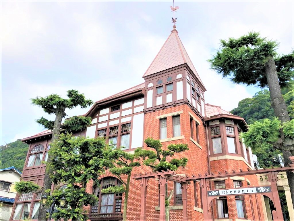 神戸北野異人館・風見鶏の館前の北野町広場で「坂の上のマーケット