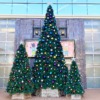 神戸阪急さんの「グランパティオ」に大きなクリスマスツリーが登場！12月は「リサとガ