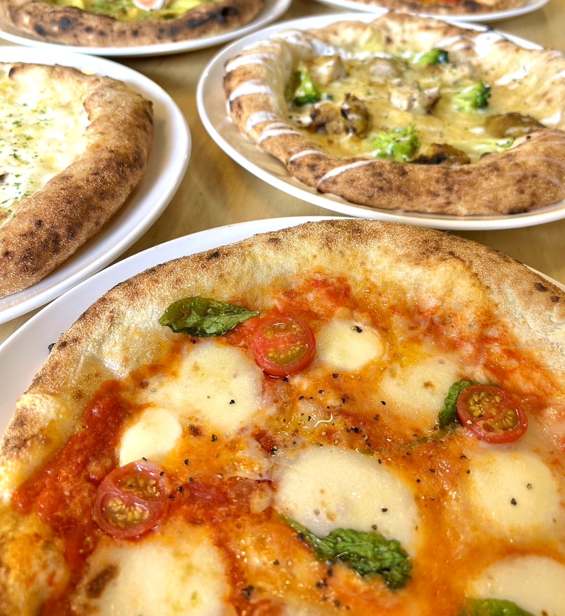 神戸・高徳町に自家製モッツァレラチーズを使用したナポリピザの