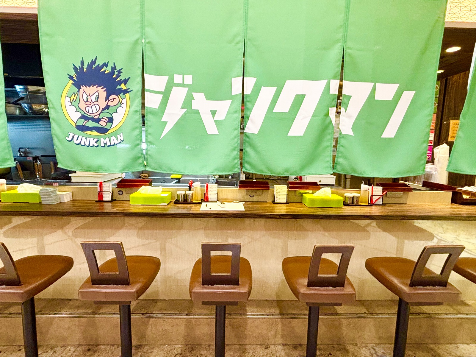 さんちかに二郎系ラーメンが登場！】「ジャンクマン さんちか店