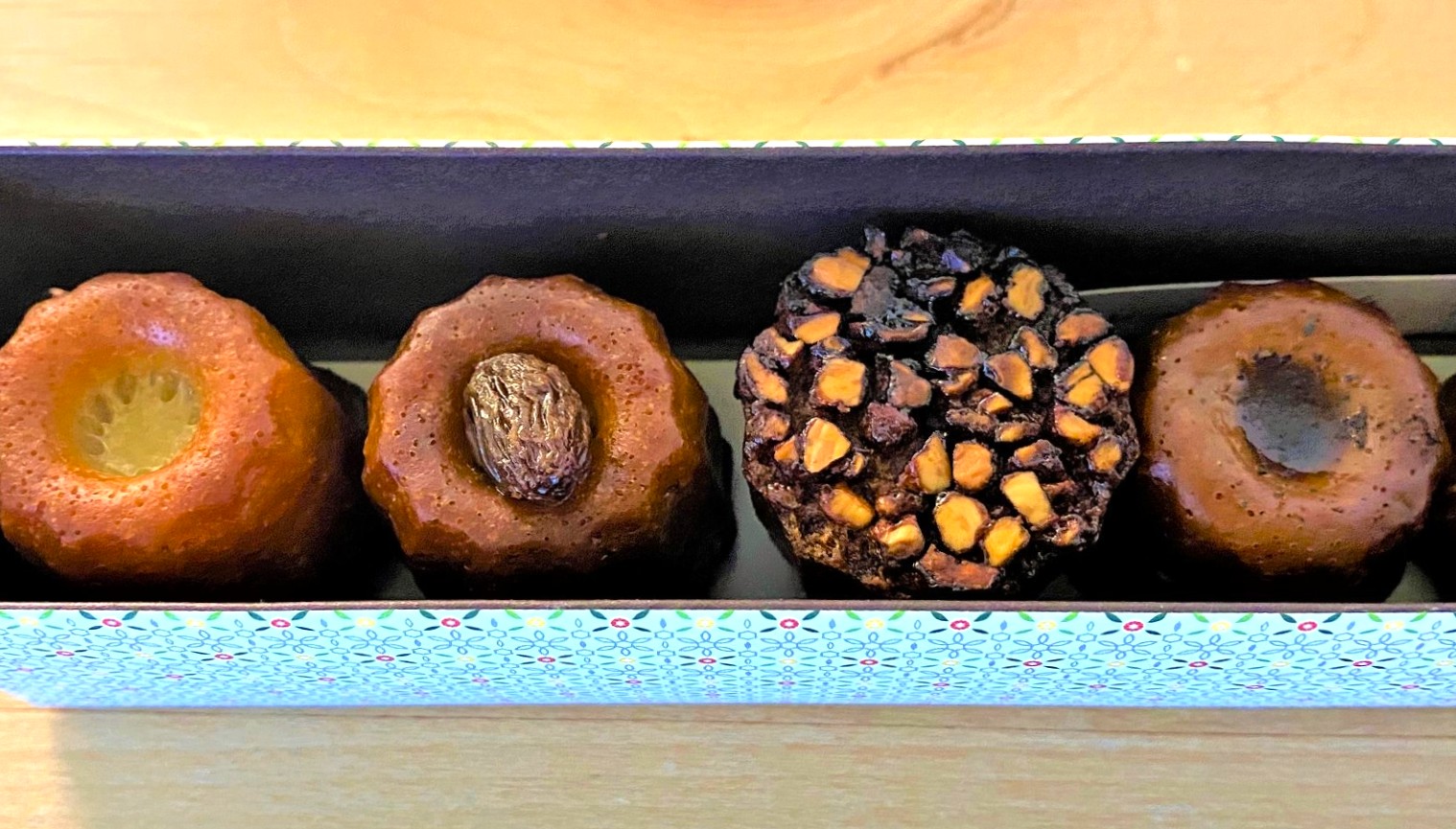 六甲道のカヌレ、閉店前に巡礼しよう